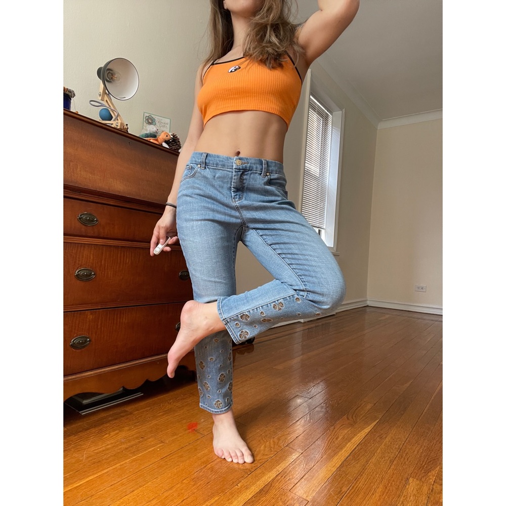 Mid Rise Slimming Girlfriend Ankle Jeans w/ Floral Embroidery